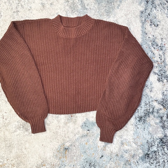 Hollister Sweaters - Hollister Brown Ribbed Knit Cropped Sweater - Size M